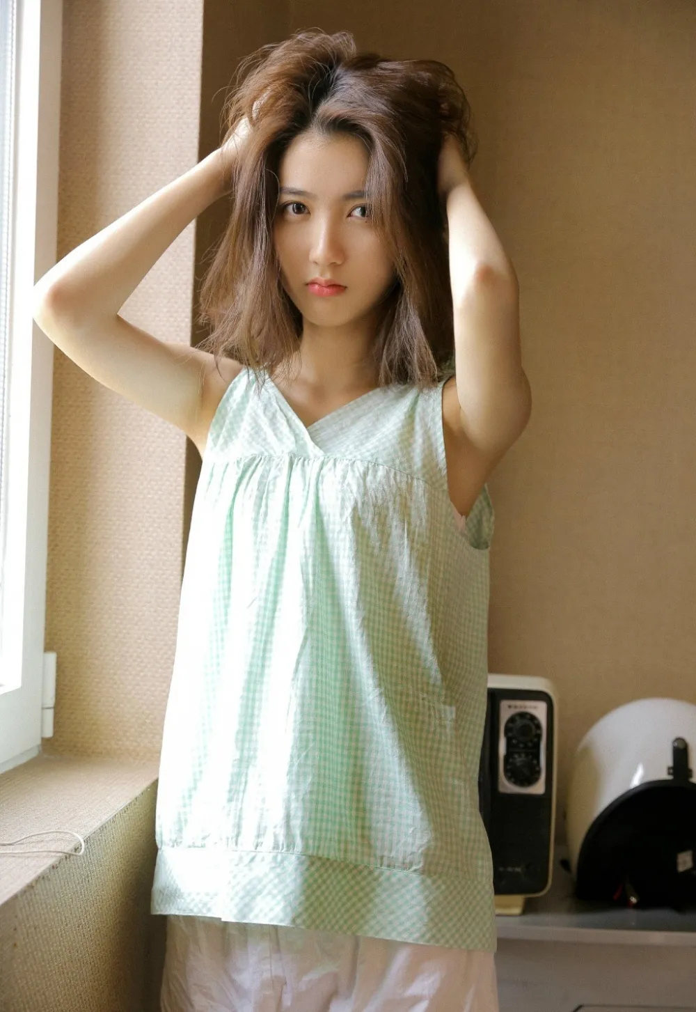 4760-xiaobotouqingchunneiyimeinjujiaxinggansuxiongyouwuyangyansifangzhao